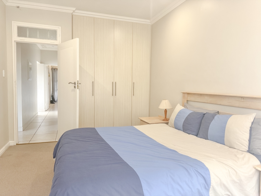 To Let 3 Bedroom Property for Rent in Signal Hill Western Cape